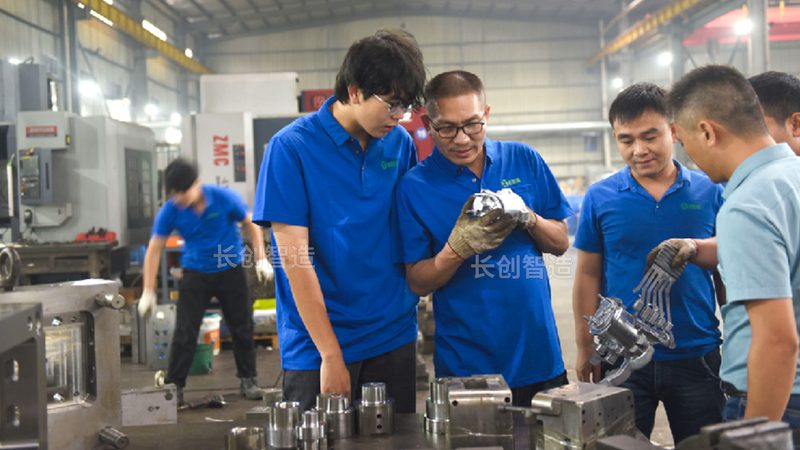 吹塑模具批发价格，揭秘影响价格的关键因素