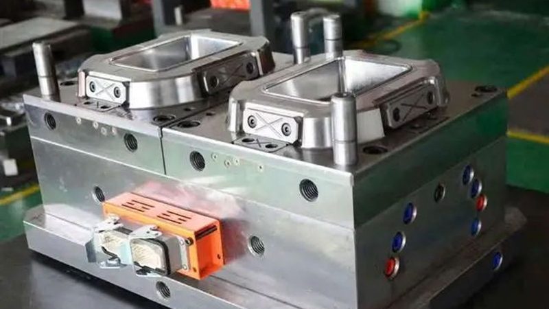 上海注塑模具加工：揭秘十大品牌背后的技术奥秘**